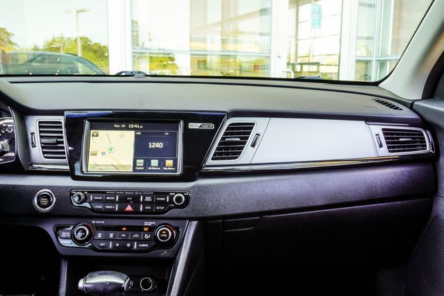 2018 Kia Niro EX FWD - 23029614 - 17