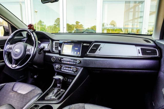 2018 Kia Niro EX FWD - 23029614 - 18