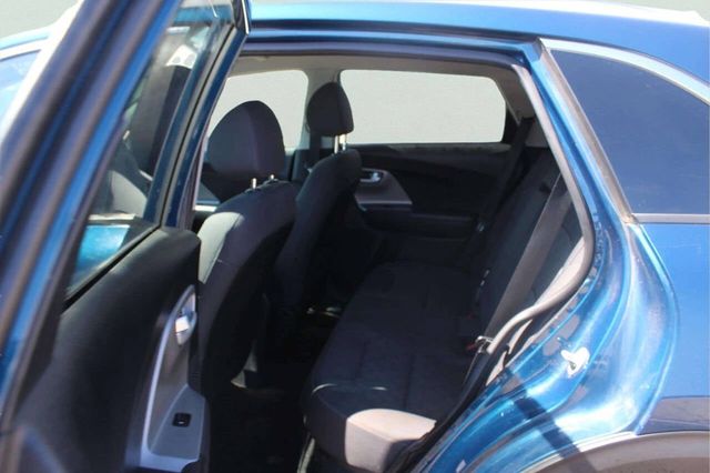 2018 Kia Niro FE FWD - 23010672 - 5