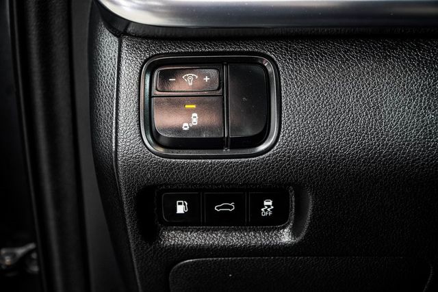 2018 Kia Optima EX Automatic - 22877658 - 38