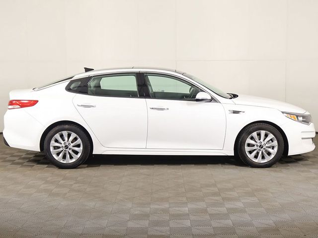 2018 Kia Optima EX Automatic - 23058504 - 17