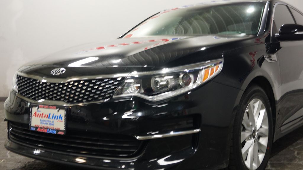 2018 Kia Optima EX Sedan 4D - 21961766 - 4