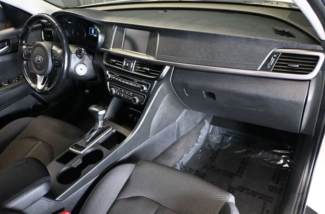 2018 Kia Optima LX - 23072691 - 10