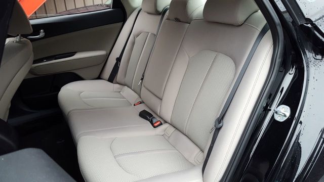 2018 Kia Optima LX - 18291711 - 11