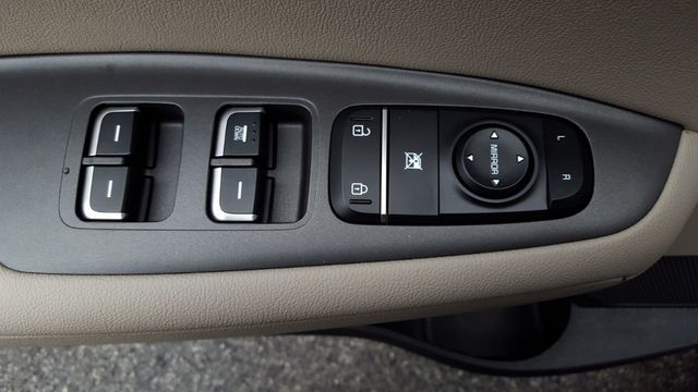 2018 Kia Optima LX - 18291711 - 14