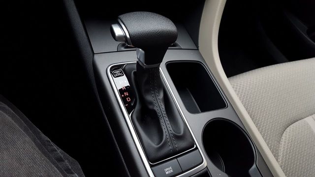 2018 Kia Optima LX - 18291711 - 19