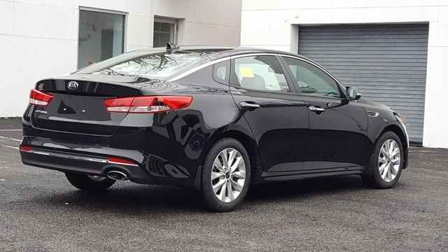 2018 Kia Optima LX - 18291711 - 3