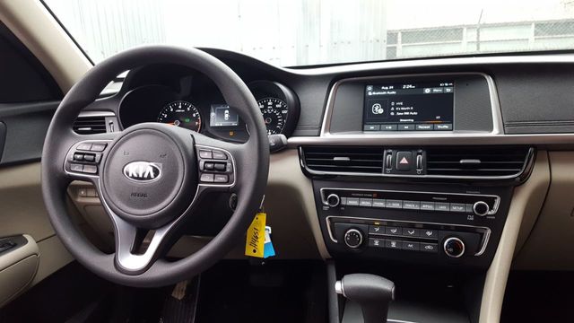 2018 Kia Optima LX - 18291711 - 7