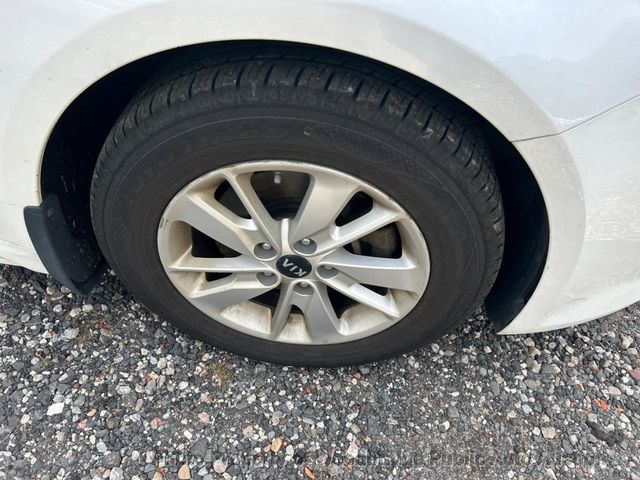 2018 Kia Optima LX Automatic - 23096815 - 11
