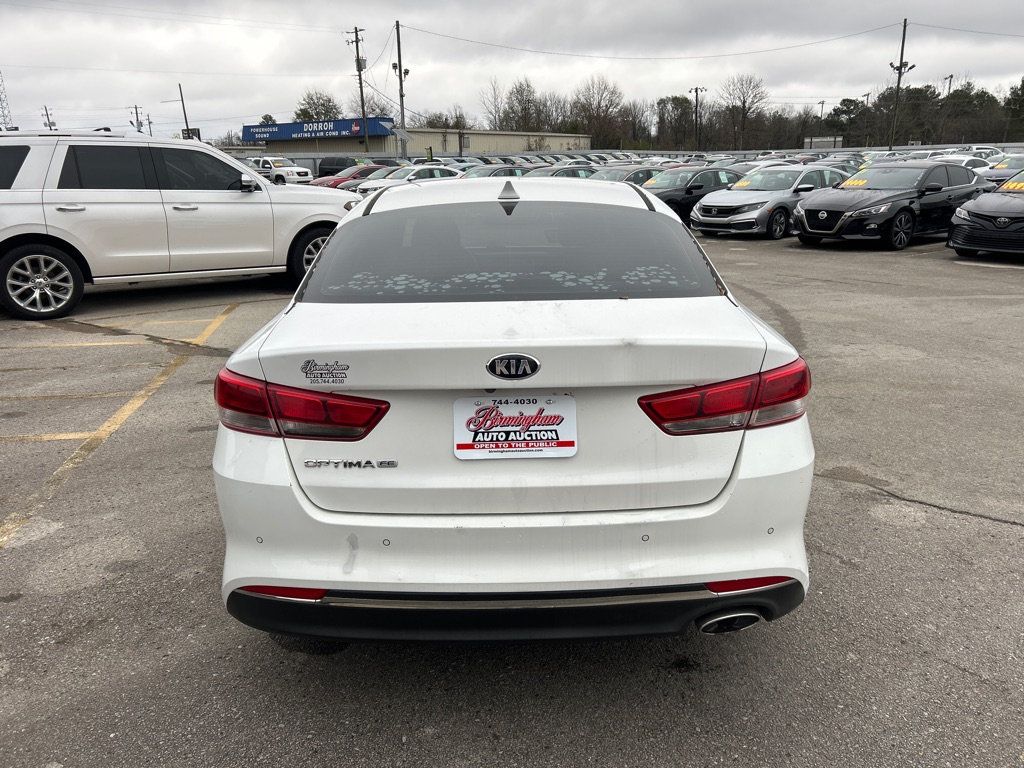 2018 Kia Optima LX photo 4