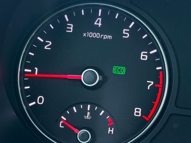 2018 Kia Optima LX Automatic - 23000578 - 43