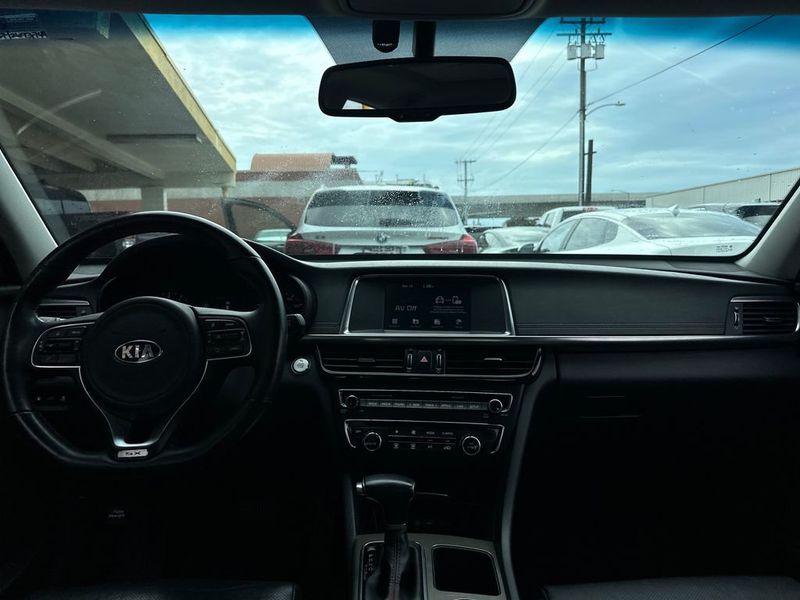 2018 Kia Optima SX Automatic - 22997846 - 13
