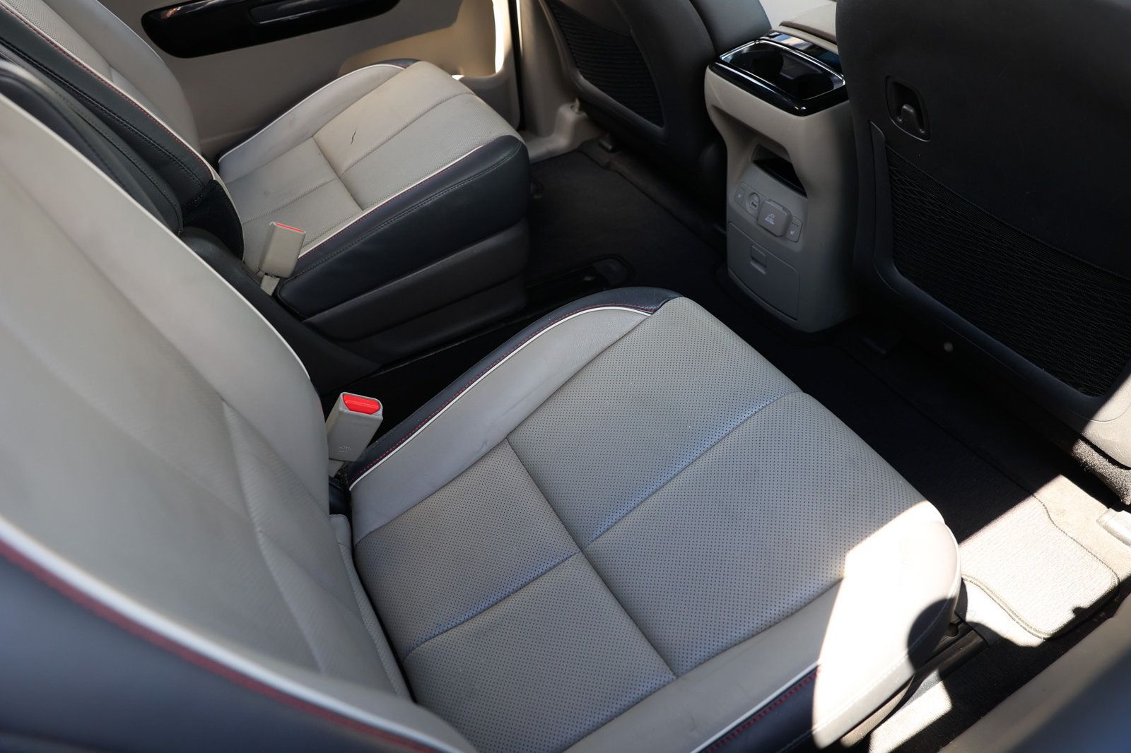 2018 Kia Sedona EX photo 11
