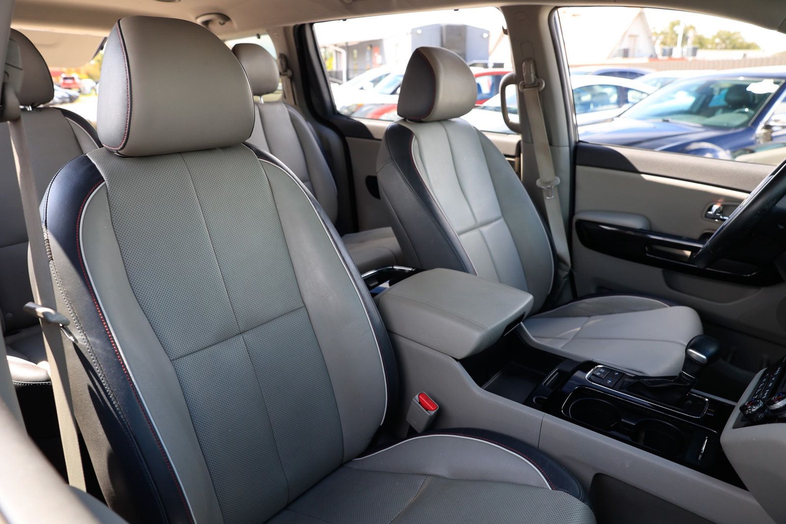 2018 Kia Sedona EX photo 14