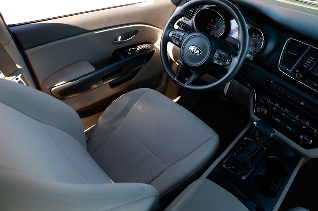 2018 Kia Sedona L FWD - 22946763 - 21