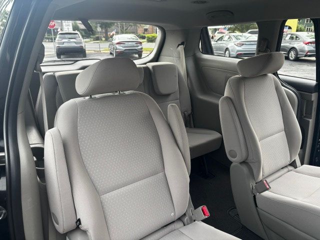 2018 Kia Sedona L FWD - 23027488 - 9