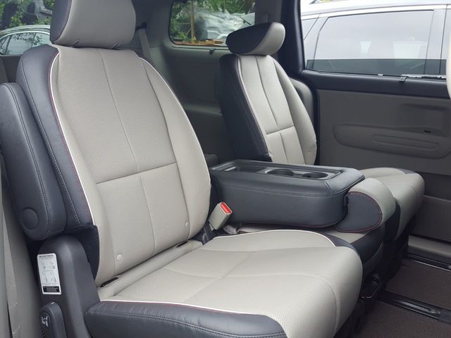 2018 Kia Sedona LX Essentials Premium Package - 18291719 - 9