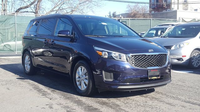2018 Kia Sedona LX Essentials Premium Package - 18291719 - 2