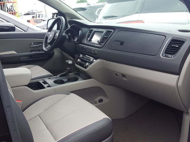 2018 Kia Sedona LX Essentials Premium Package - 18291719 - 7