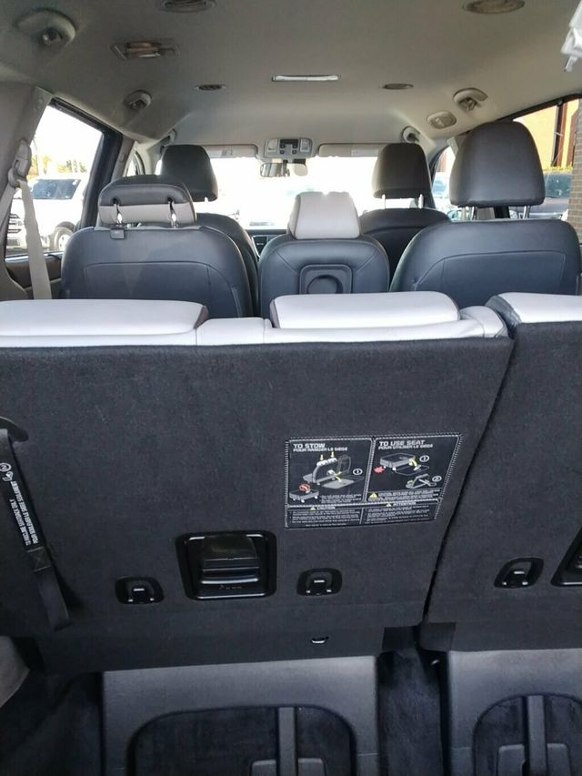 2018 Kia Sedona LX FWD - 22942062 - 10