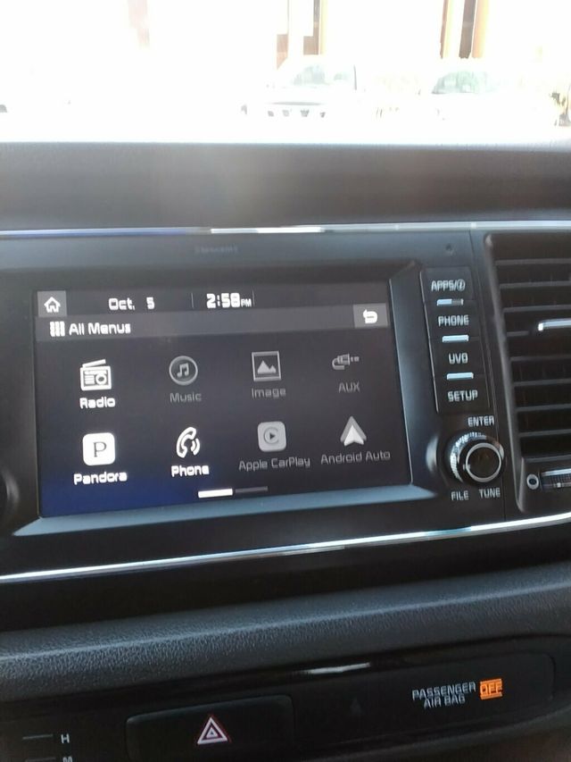 2018 Kia Sedona LX FWD - 22942062 - 18