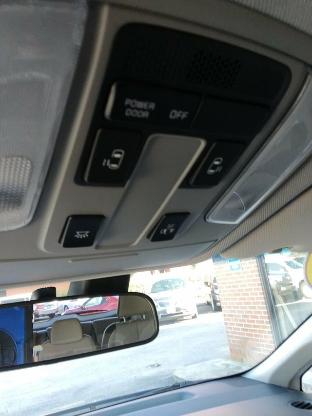 2018 Kia Sedona LX FWD - 22942062 - 26