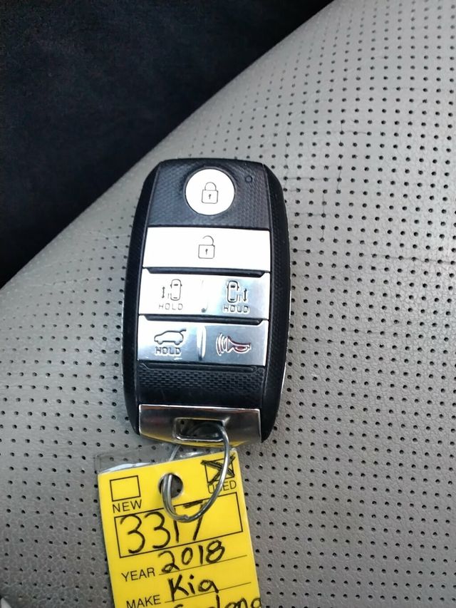 2018 Kia Sedona LX FWD - 22942062 - 29