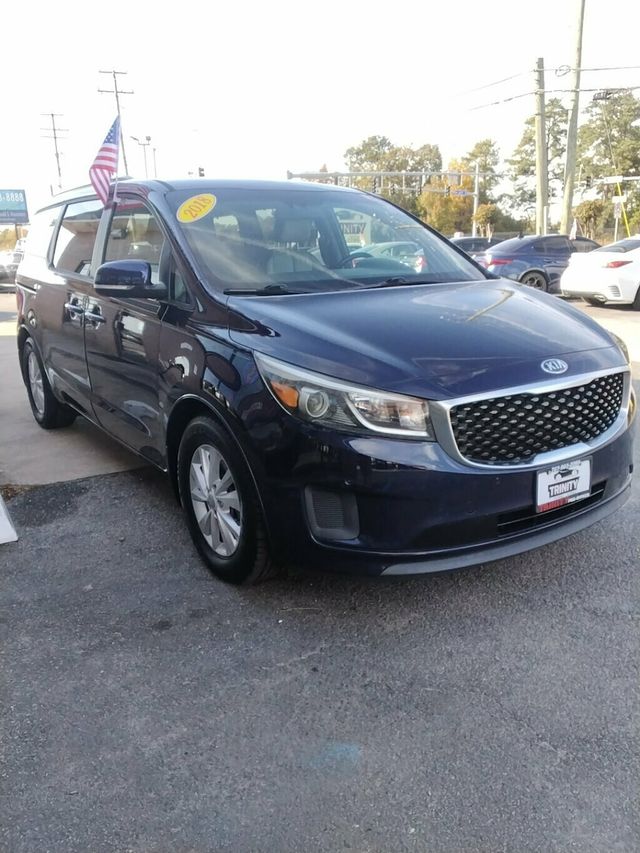 2018 Kia Sedona LX FWD - 22942062 - 4