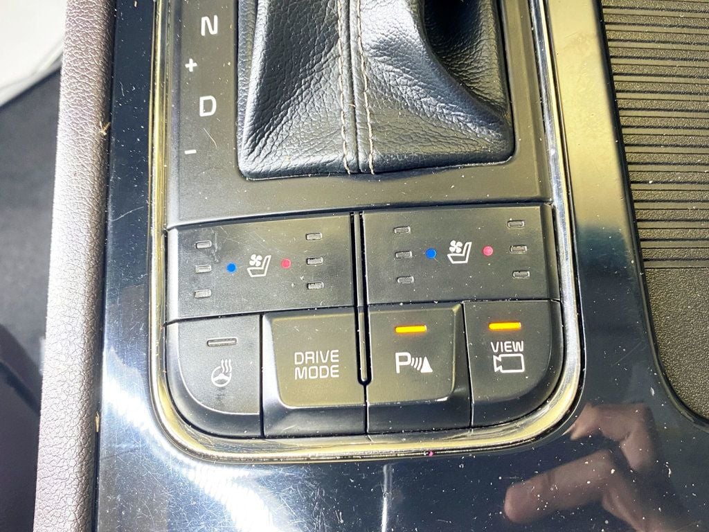 2018 Kia Sedona SX-L FWD - 22934701 - 38