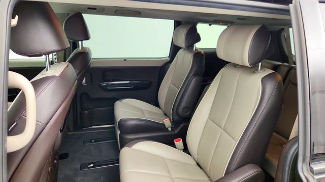 2018 Kia Sedona SX-L  w/ Prestige Package - 23009236 - 20
