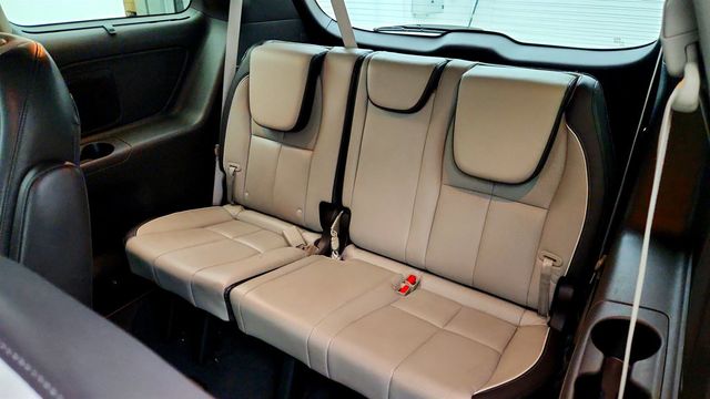 2018 Kia Sedona SX-L  w/ Prestige Package - 23009236 - 21