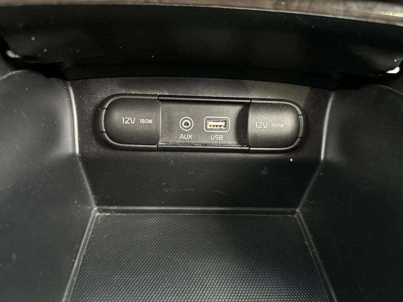 2018 Kia Sorento EX FWD - 23041379 - 31