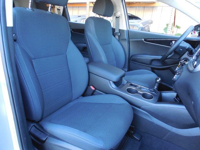 2018 Kia Sorento LX AWD - 17789737 - 13