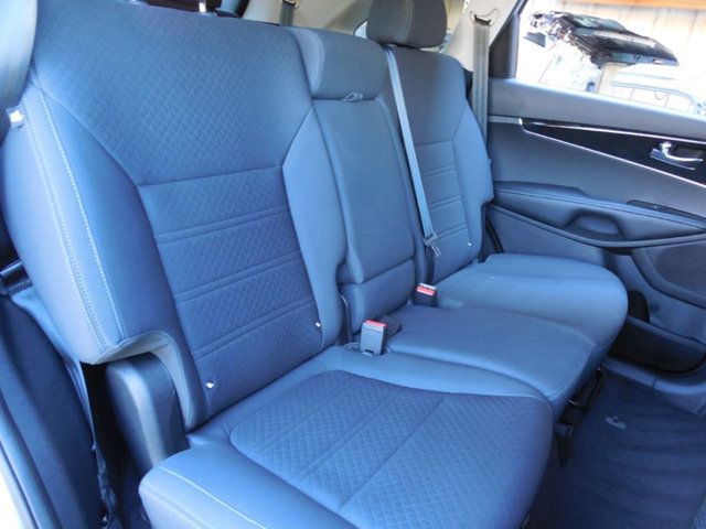 2018 Kia Sorento LX AWD - 17789737 - 14