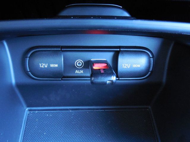 2018 Kia Sorento LX AWD - 17789737 - 26