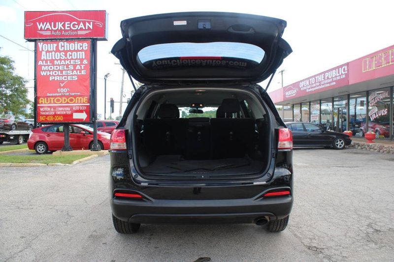 2018 Kia Sorento LX FWD - 22905605 - 14