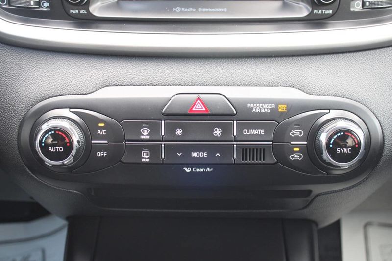 2018 Kia Sorento LX FWD - 22905605 - 22