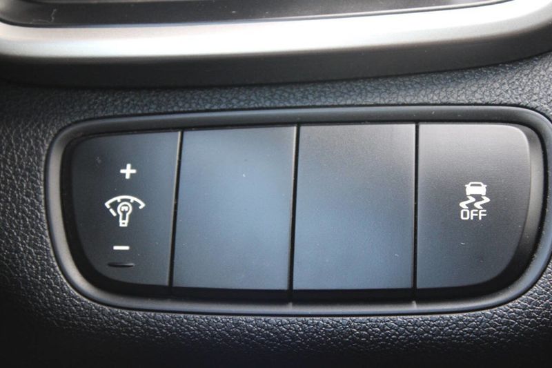2018 Kia Sorento LX FWD - 22905605 - 30
