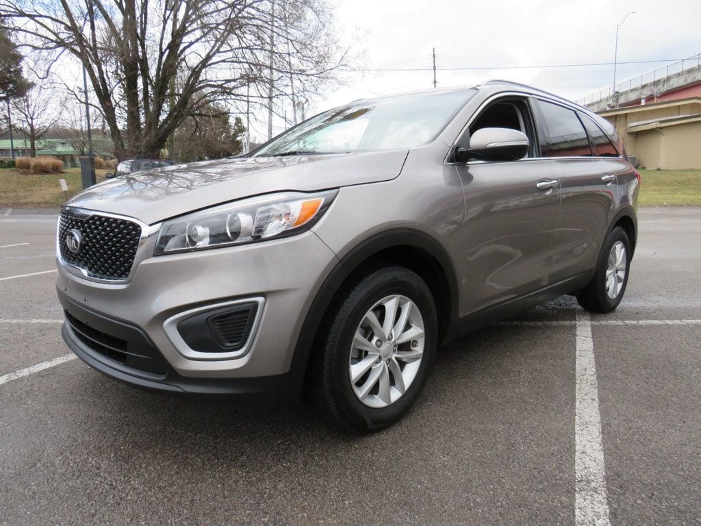 2018 Kia Sorento LX FWD - 22761643 - 0