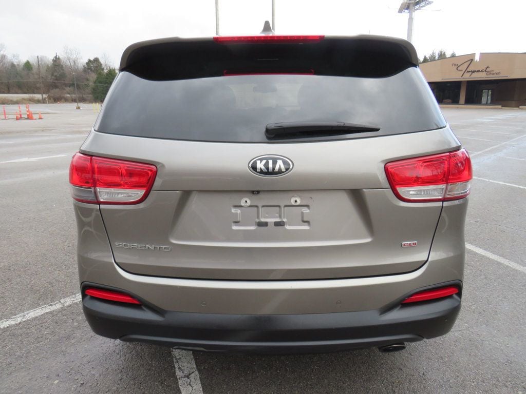 2018 Kia Sorento LX FWD - 22761643 - 5