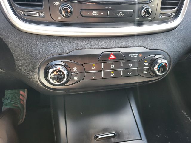 2018 Kia Sorento LX V6 FWD - 22951729 - 13