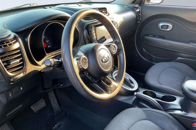 2018 Kia Soul + Automatic - 22984489 - 10