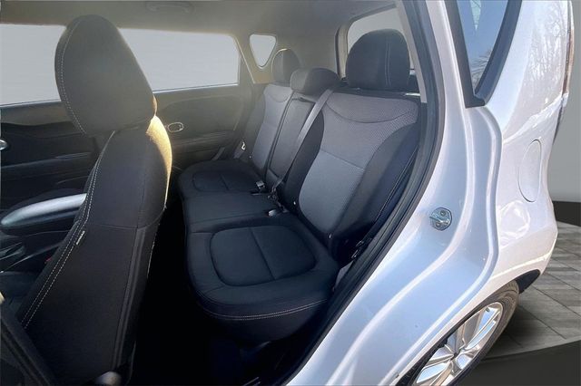 2018 Kia Soul + Automatic - 22984489 - 14
