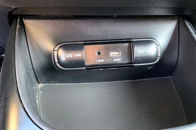 2018 Kia Soul + Automatic - 22984489 - 27