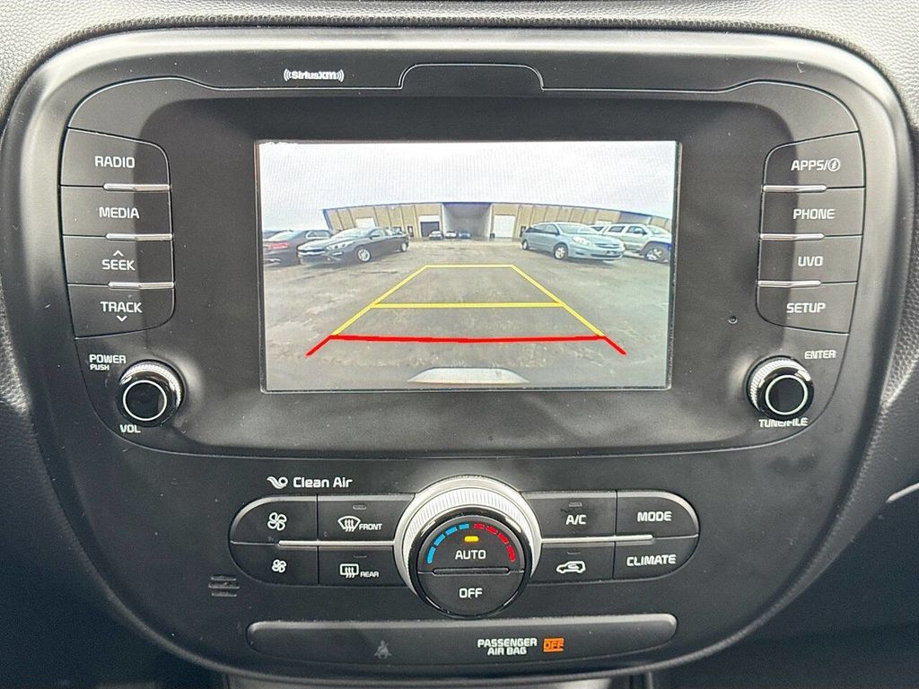 2018 Kia Soul + Automatic - 22969606 - 19