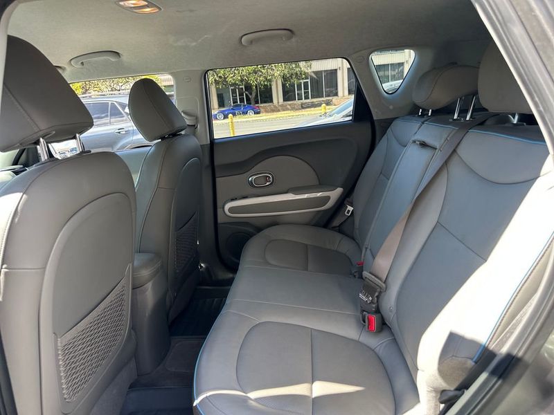 2018 Kia Soul EV EV+ Automatic - 22952147 - 13