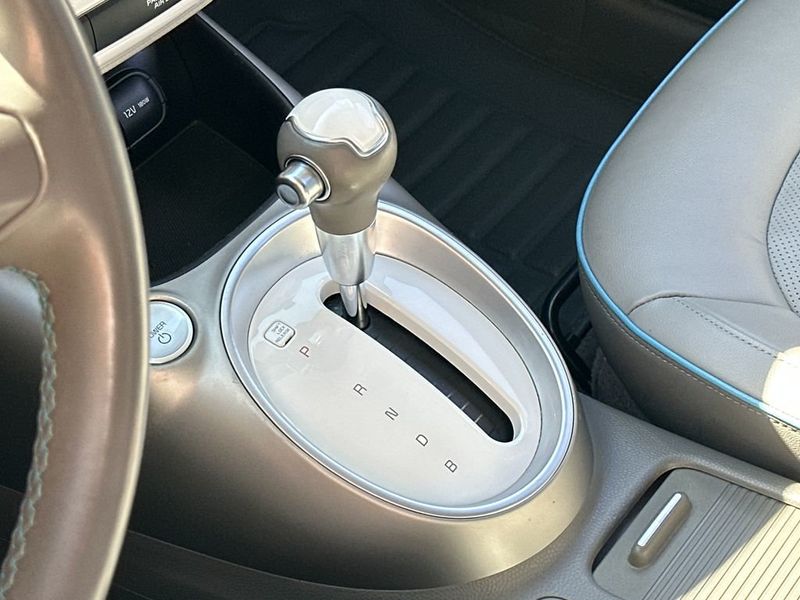 2018 Kia Soul EV EV+ Automatic - 22952147 - 18