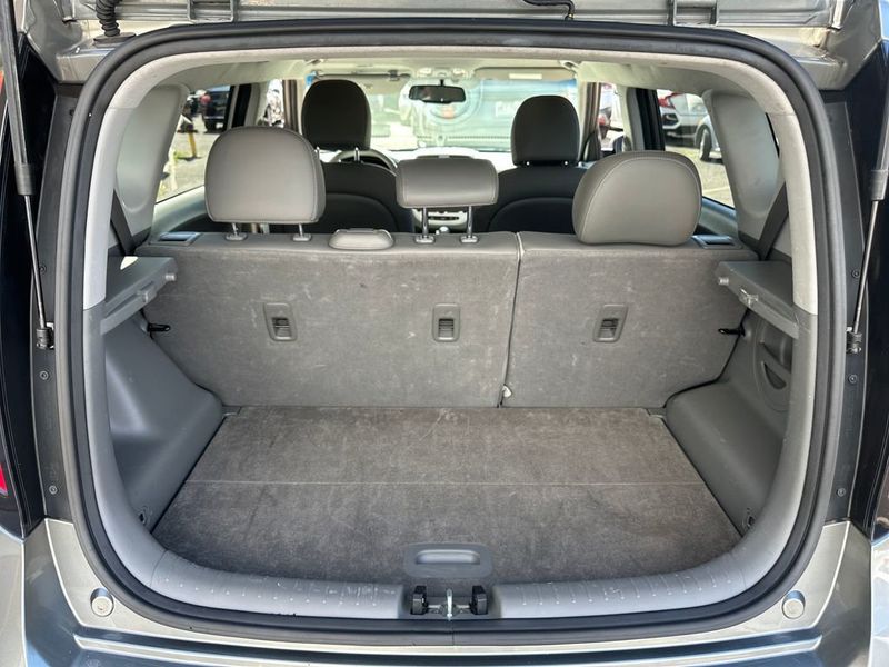 2018 Kia Soul EV EV+ Automatic - 22952147 - 19
