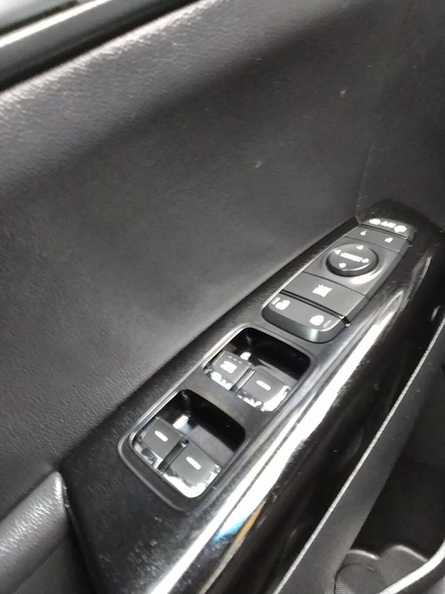 2018 Kia Sportage EX FWD - 22964461 - 25