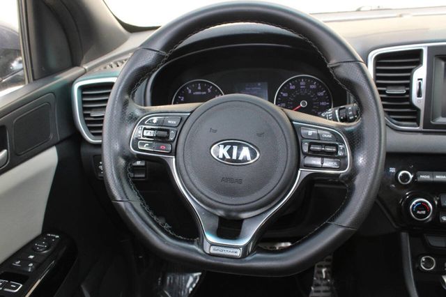 2018 Kia Sportage EX FWD - 22926398 - 18